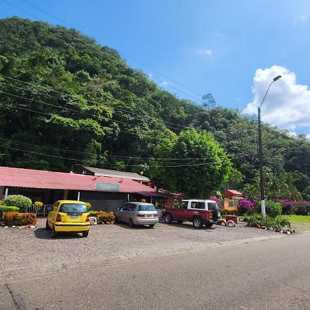 比亚维森西奥 Balneario Chorillano酒店 外观 照片