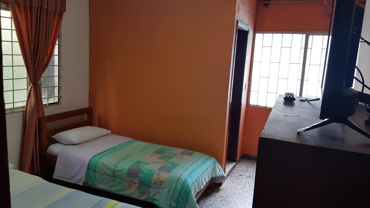 比亚维森西奥 Balneario Chorillano酒店 外观 照片